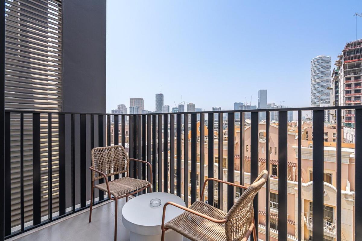 Apartment Bright Studio In Jvc With Pool And Gym Access *
